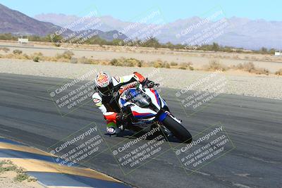 media/Mar-12-2022-SoCal Trackdays (Sat) [[152081554b]]/Turn 14 Inside (155pm)/